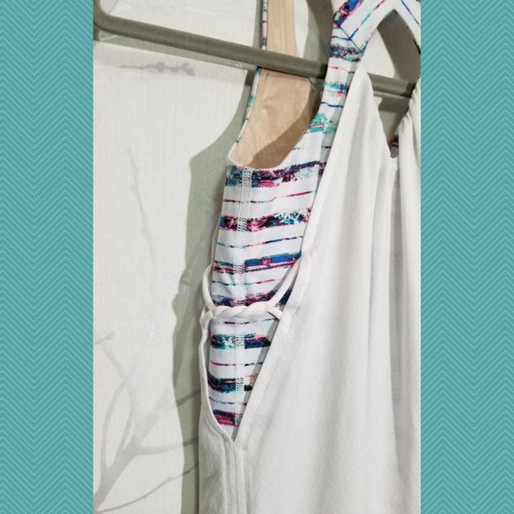 Ivivva LOT OF 2 Lined Mesh Tanks - Picture 3 of 5